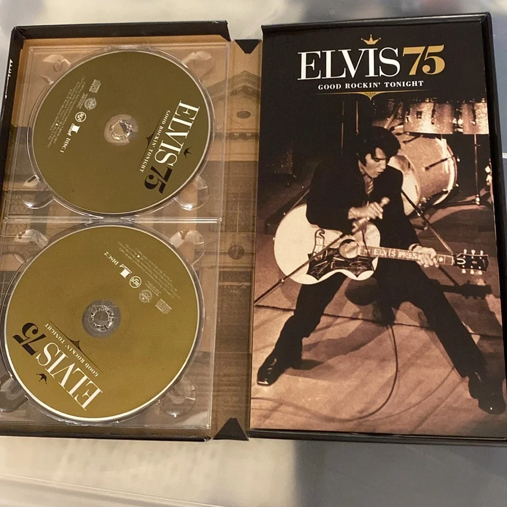 Elvis Presley CD Box Set - Picture 3 of 7